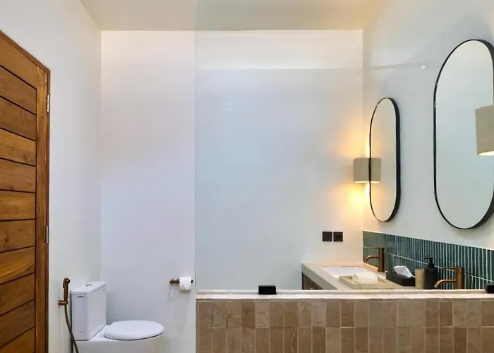 Villa Luxury Umalas With Private Pool - Kisah Kasih 2 *